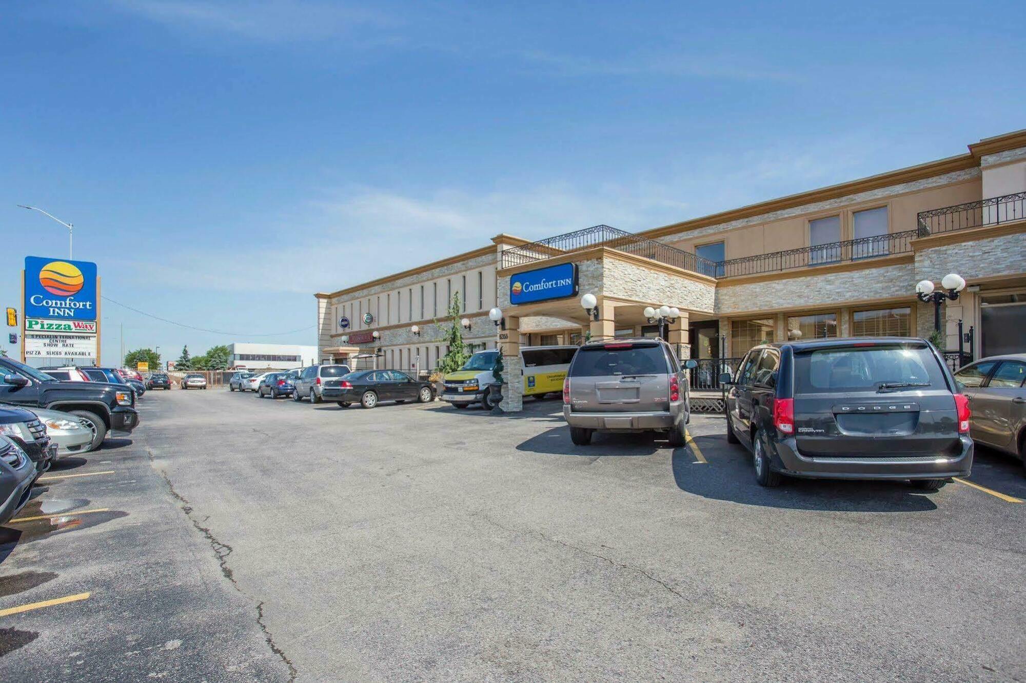 Quality Inn Toronto Airport Mississauga Exterior photo